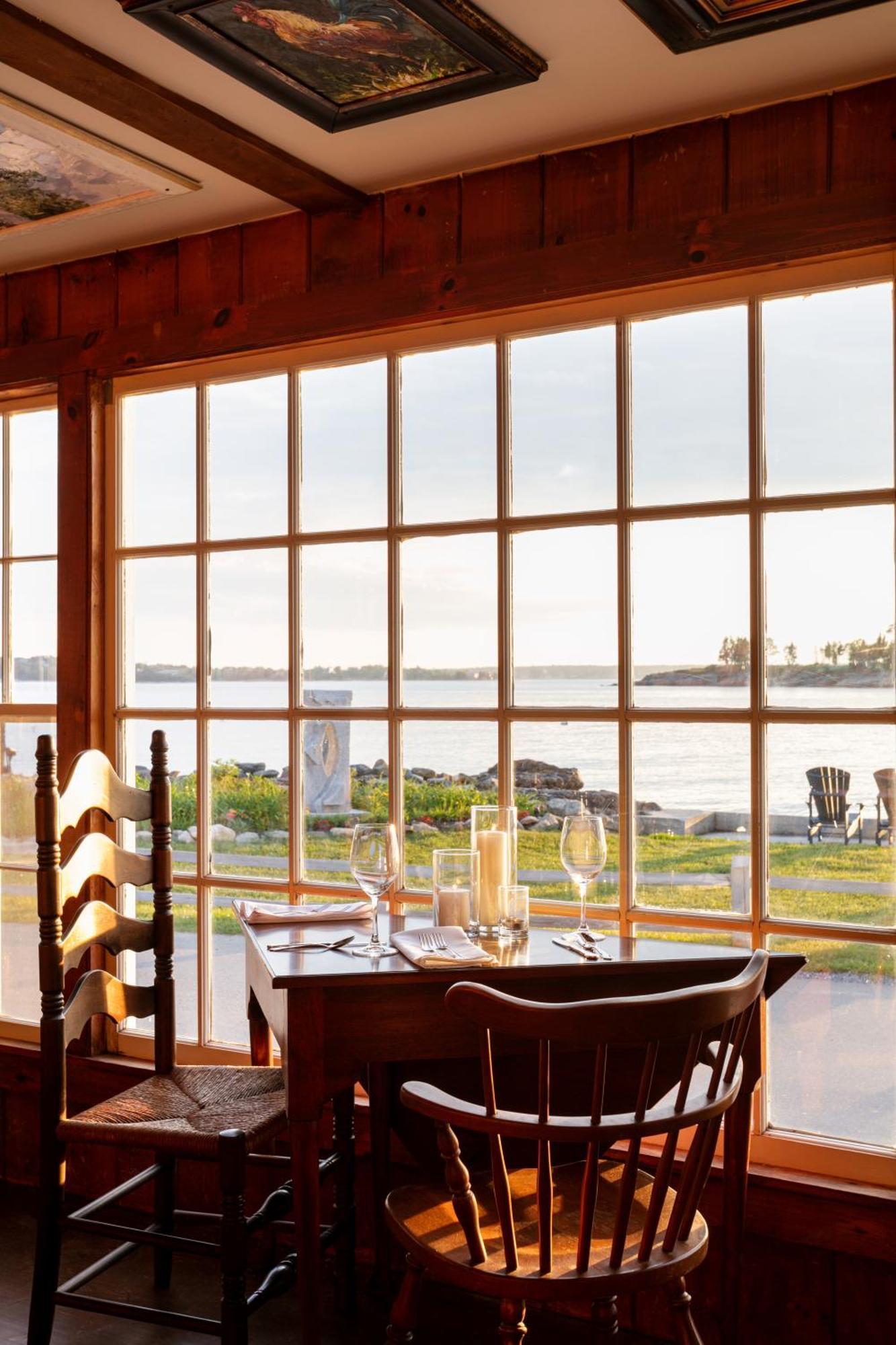 Bluebird Ocean Point Inn Exteriér fotografie