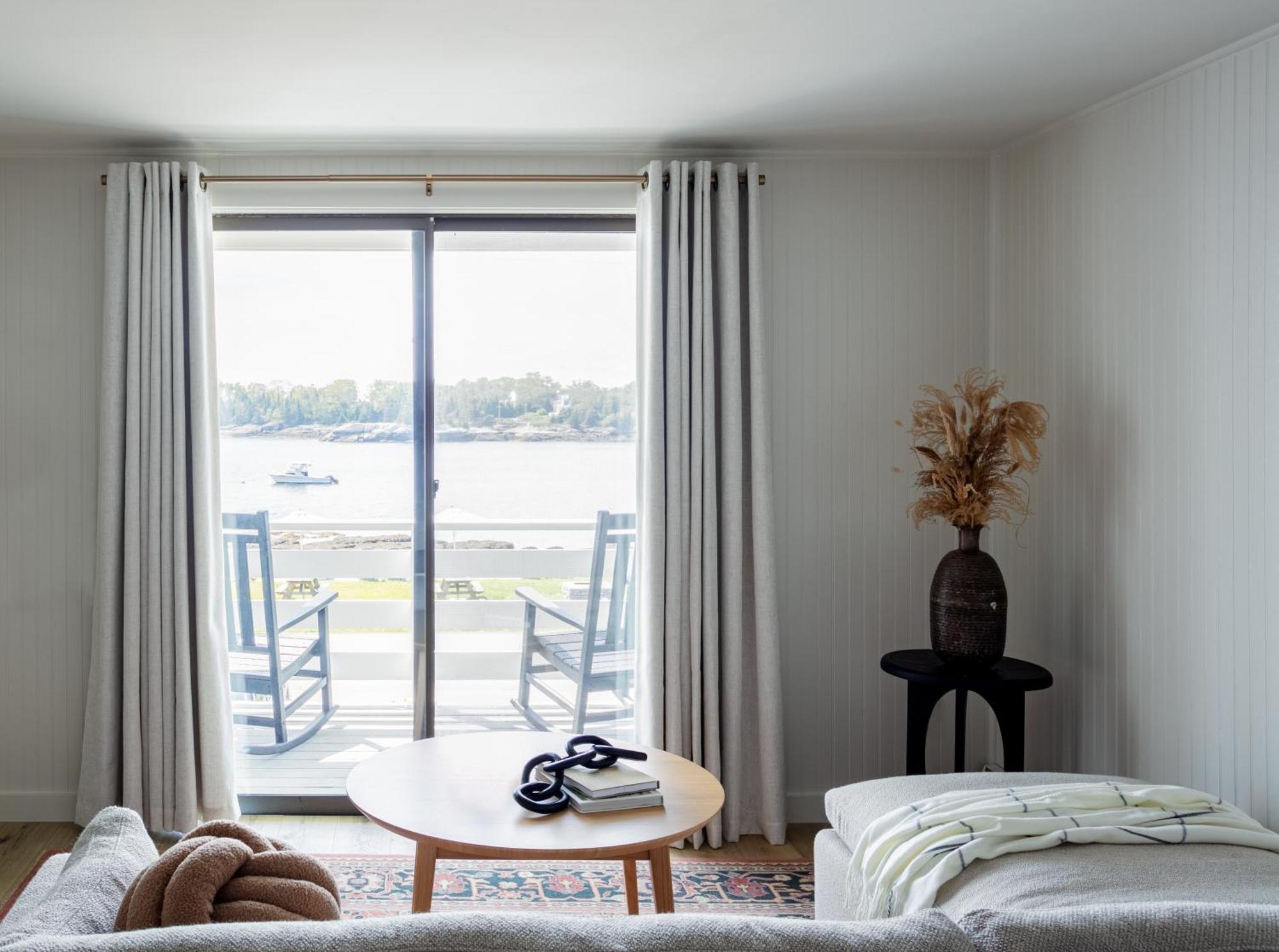 Bluebird Ocean Point Inn Exteriér fotografie